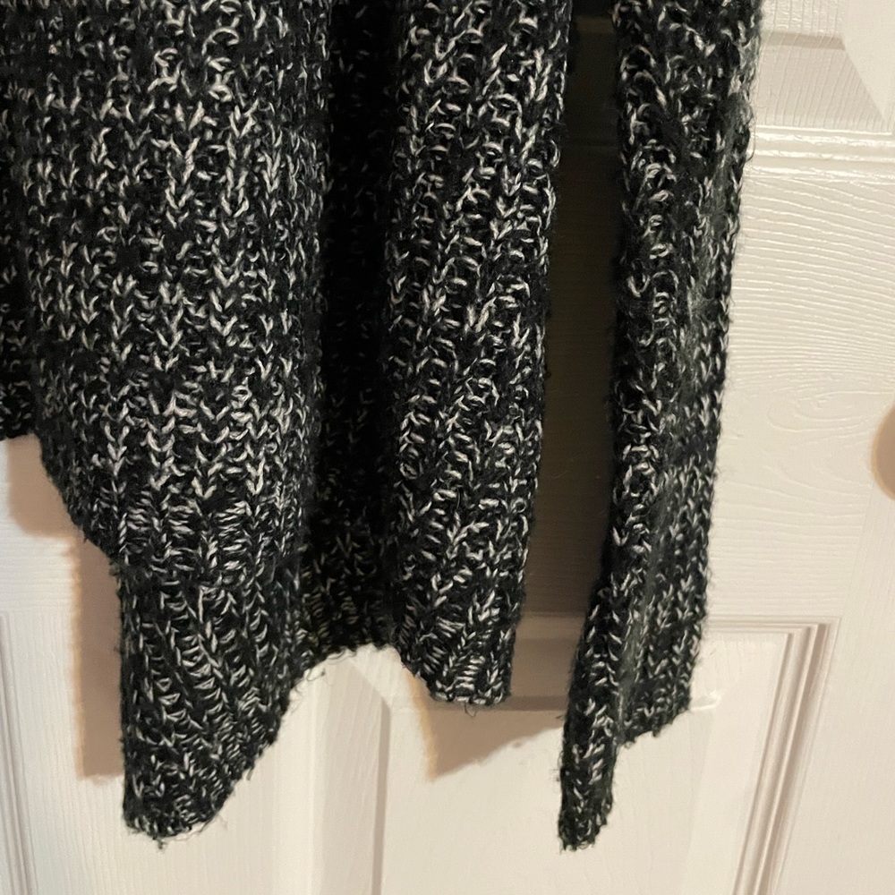 Cardigan - Picture 6 of 6
